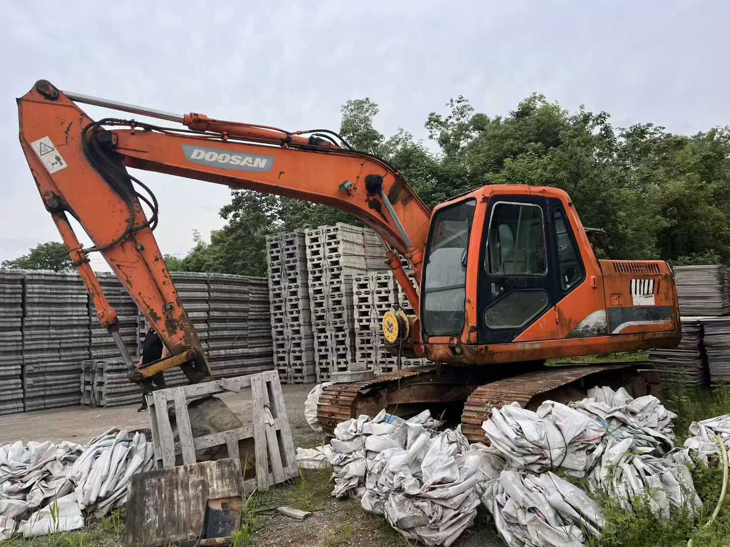 Used Doosan DX15 Excavator 2016 Model / 2