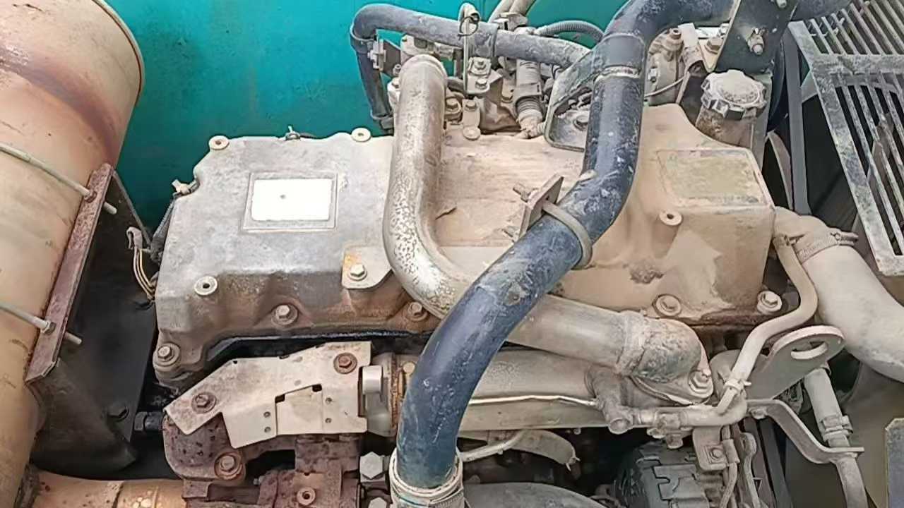 Used Kobelco SK210 Excavator 2016 Model / 2