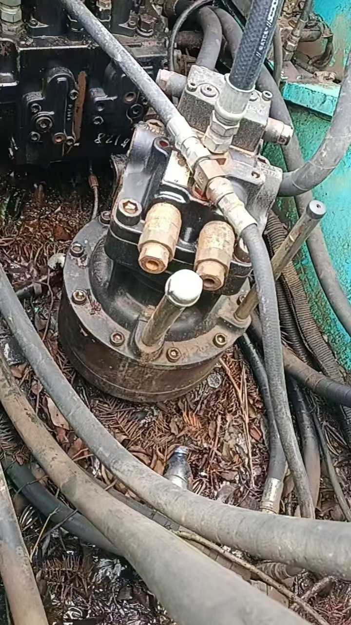 Used Kobelco SK210 Excavator 2016 Model / 5