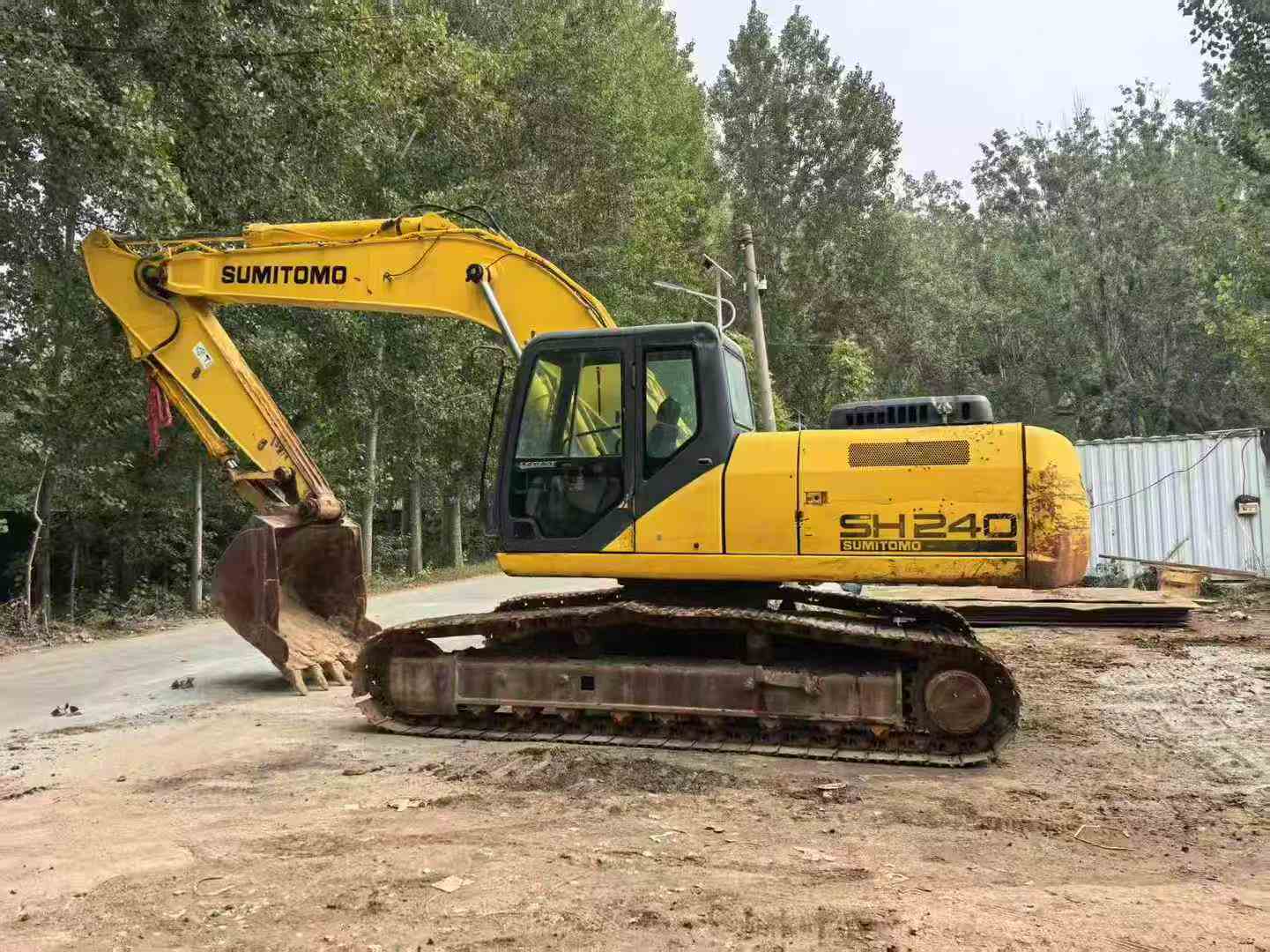 Used Sumitomo SH240-3 Excavator 2010 Model