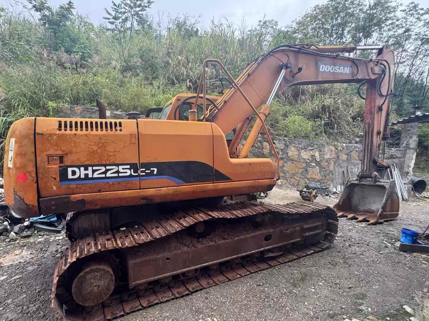 Used Doosan DH220 Excavator 2016 Model / 5