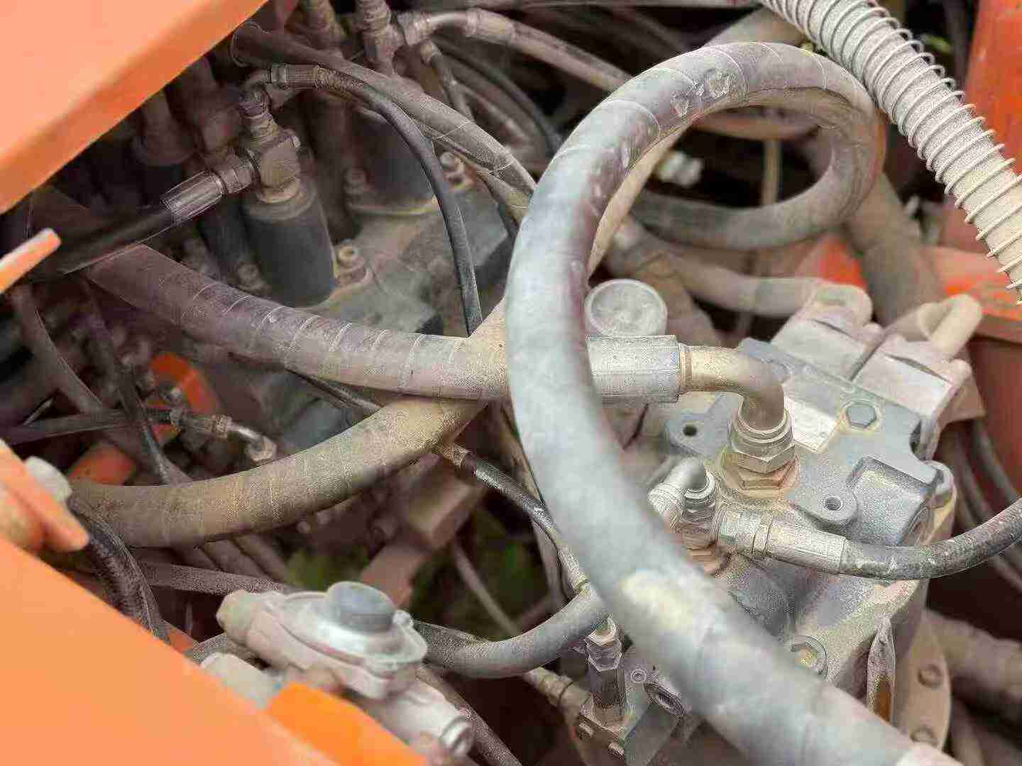 Used Doosan DH220-9E Excavator 2015 Model / 8