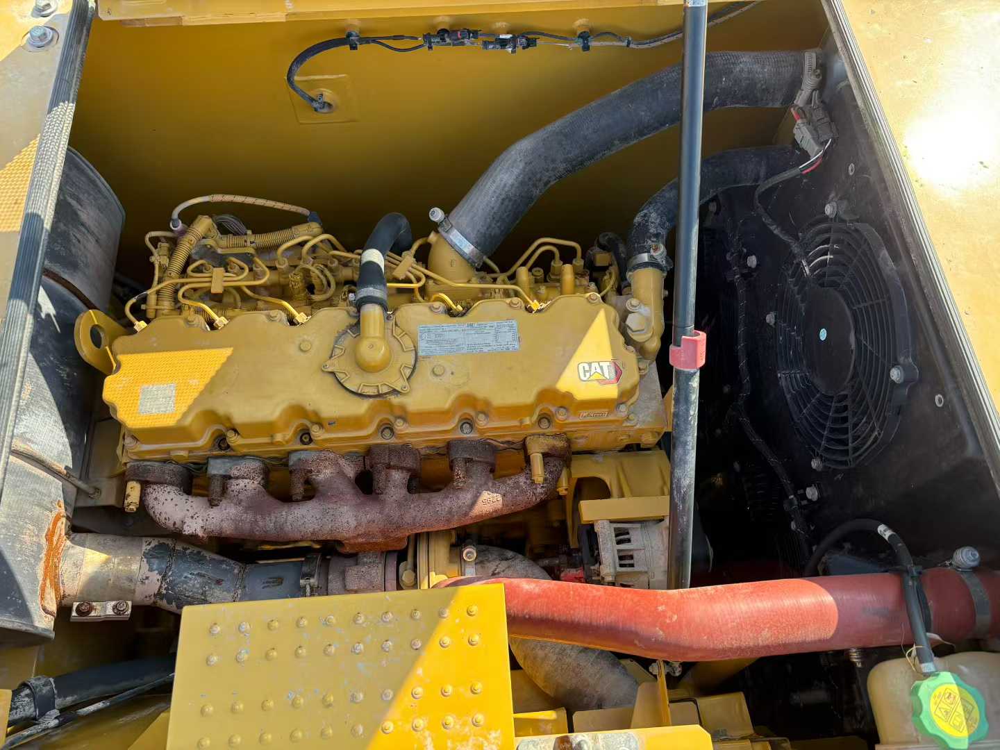 Used Caterpillar CT20 Excavator 2020 Model / 8