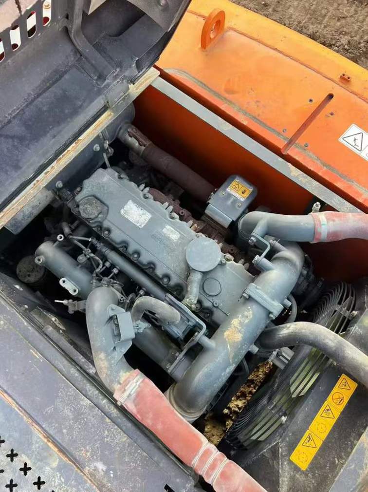 Used Doosan S225 Excavator 2018 Model / 8