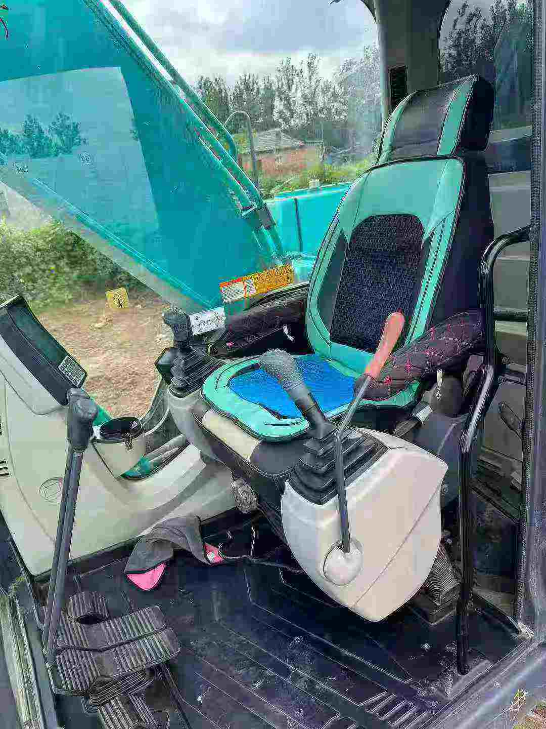 Used Kobelco SK200 Excavator 2018 Model / 9