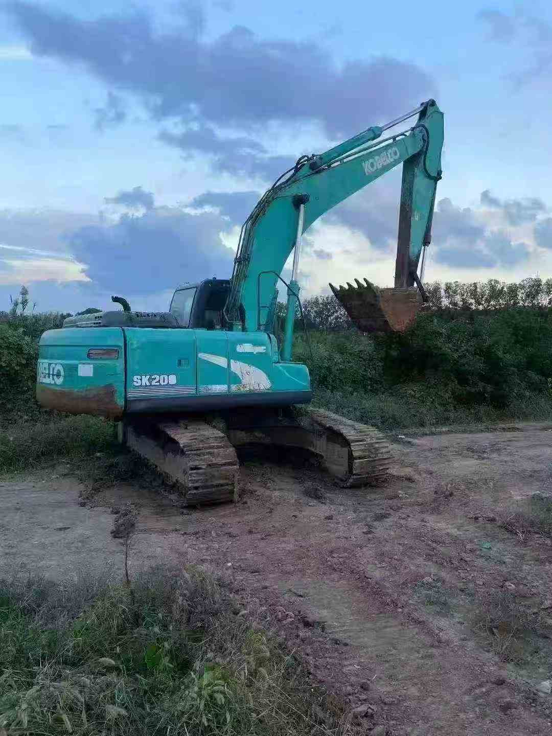 Used Kobelco SK2008 Excavator 2010 Model / 3