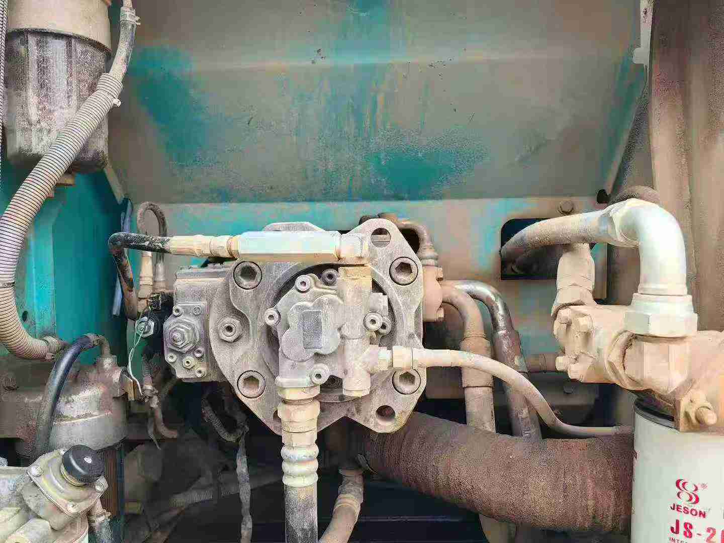 Used Kobelco SK200 Excavator 2014 Model / 6