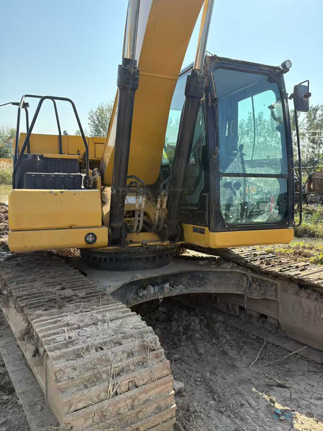 Used Caterpillar CT20 Excavator 2020 Model / 4
