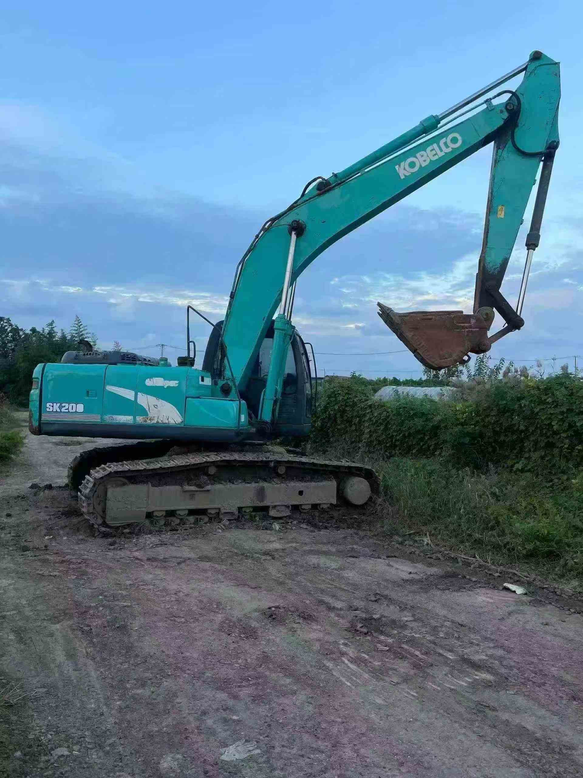 Used Kobelco SK2008 Excavator 2010 Model / 2
