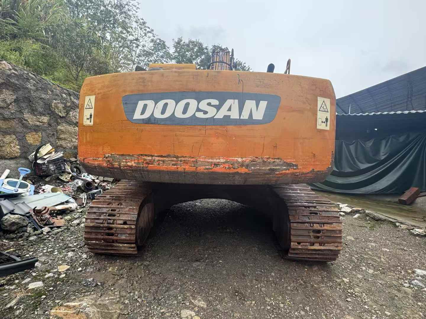 Used Doosan DH220 Excavator 2016 Model / 6