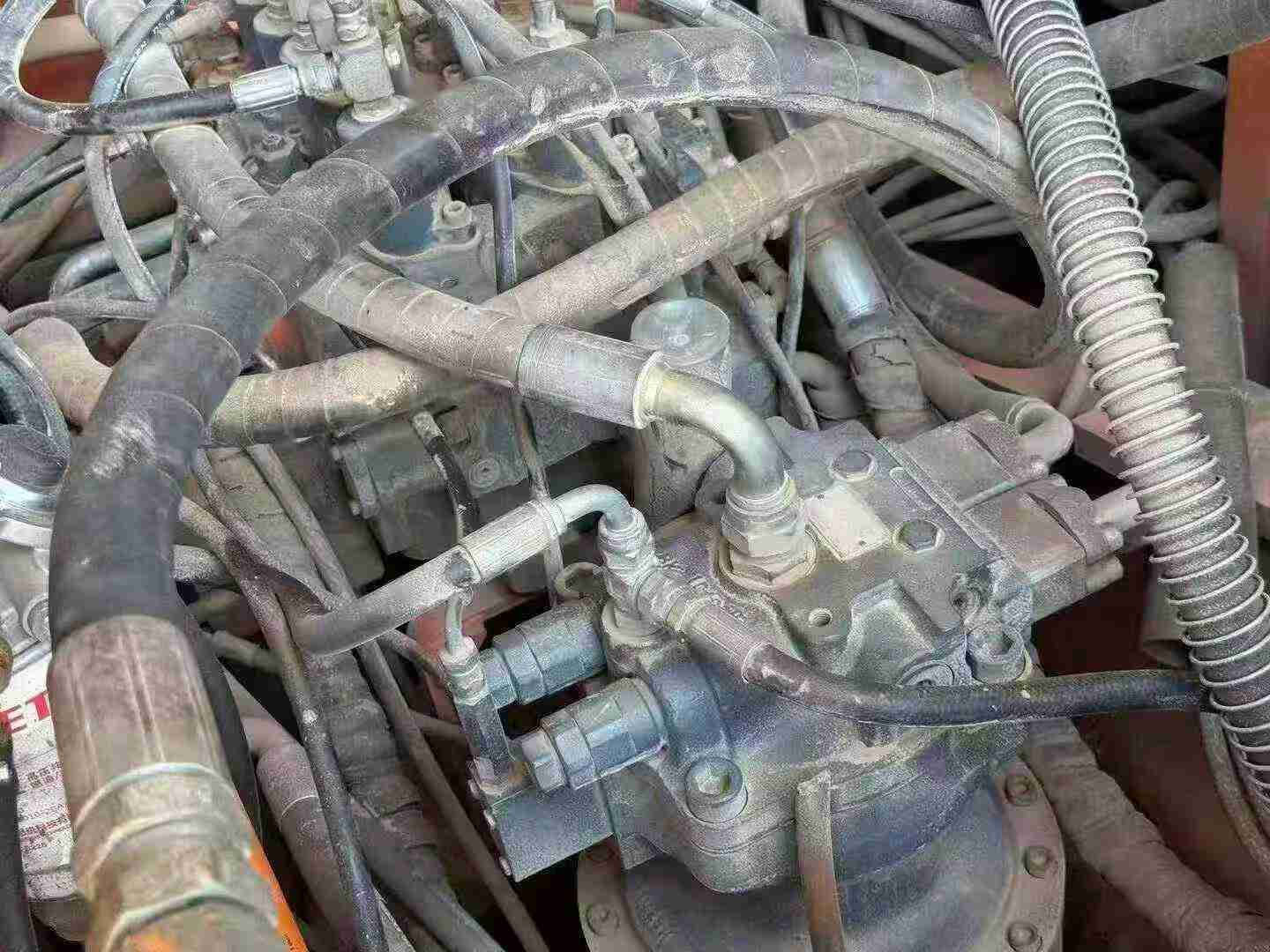 Used Doosan DH220-9E Excavator 2015 Model / 6