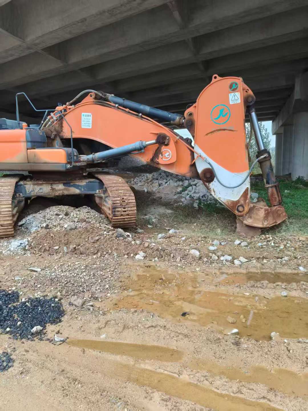 Used Doosan DX500 Excavator 2020 Model / 3