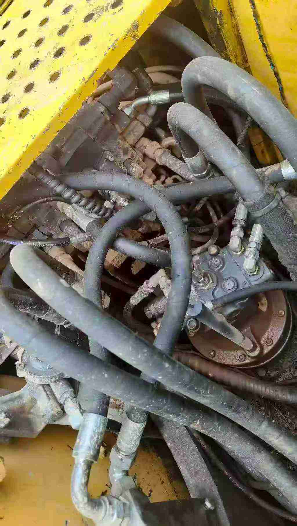 Used Volvo EC140 Excavator 2016 Model / 5