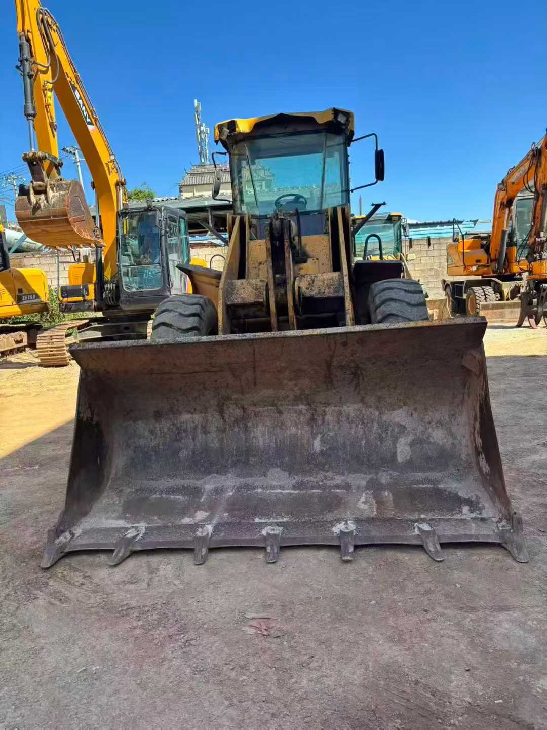 Used XCMG ZL30GV Excavator 2011 Model