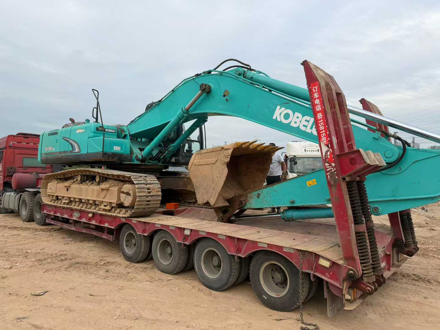 Used Kobelco SK350LC8 Excavator 2016 Model / 3