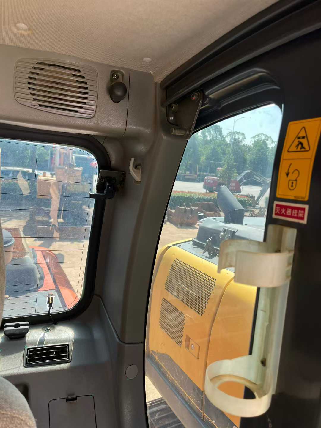 Used Doosan DH130LC-V Excavator 2020 Model / 9