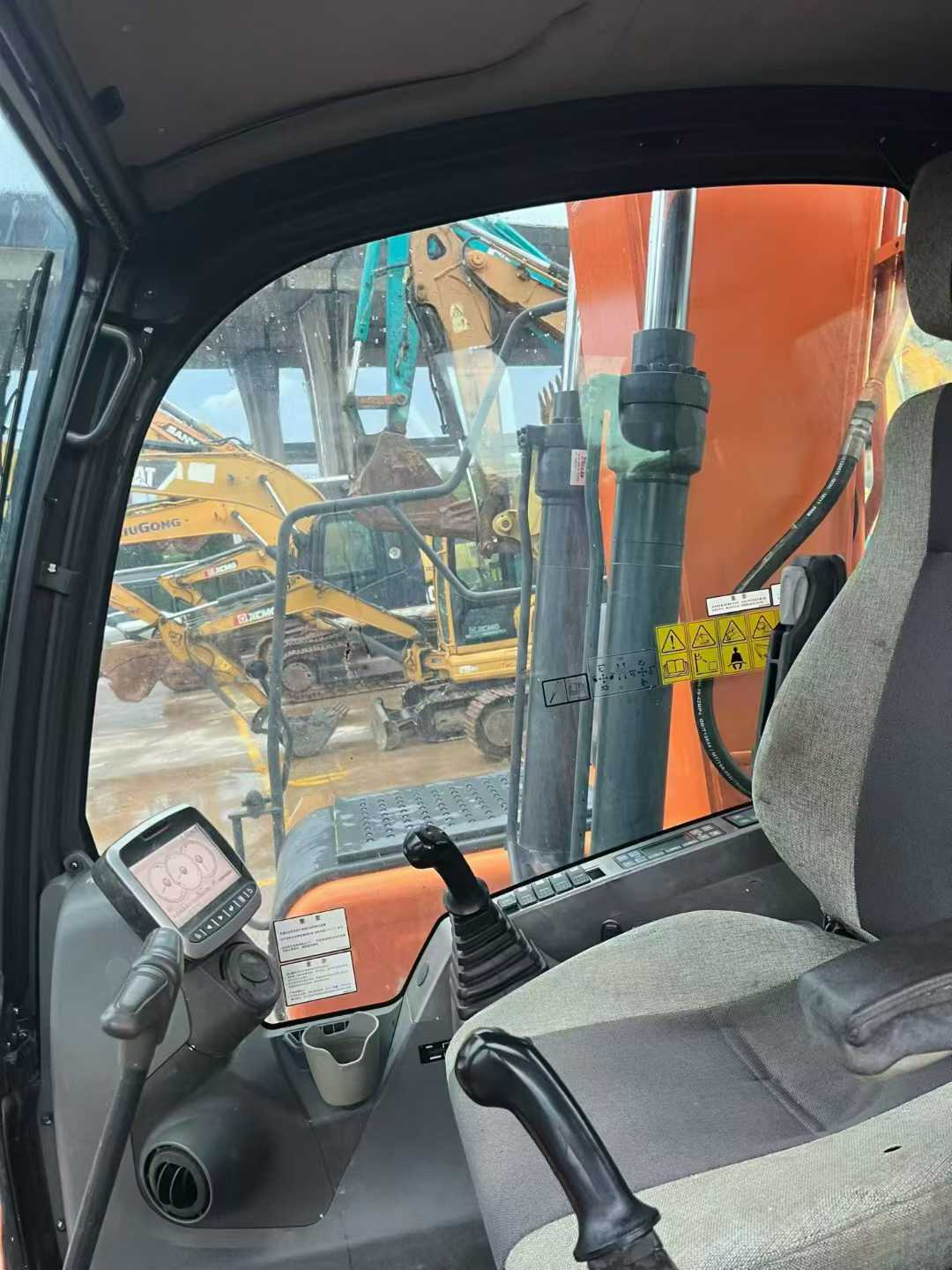 Used Doosan DL300 Excavator 2020 Model / 4