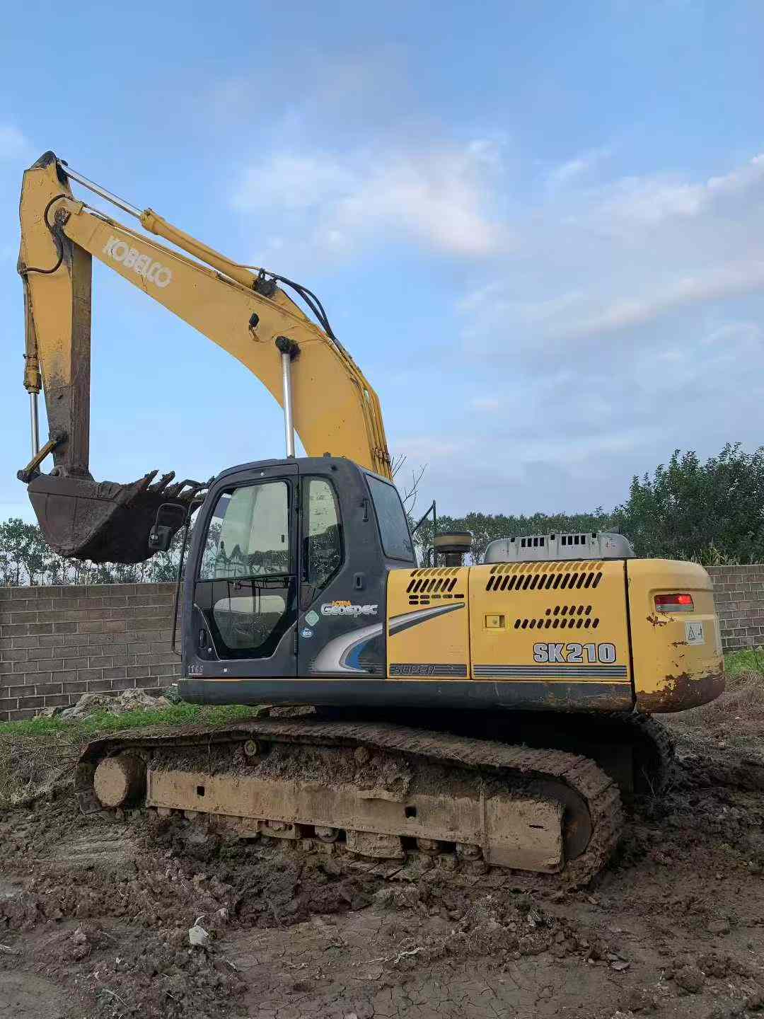 Used Kobelco  SK120-5.5 Excavator 2016 Model