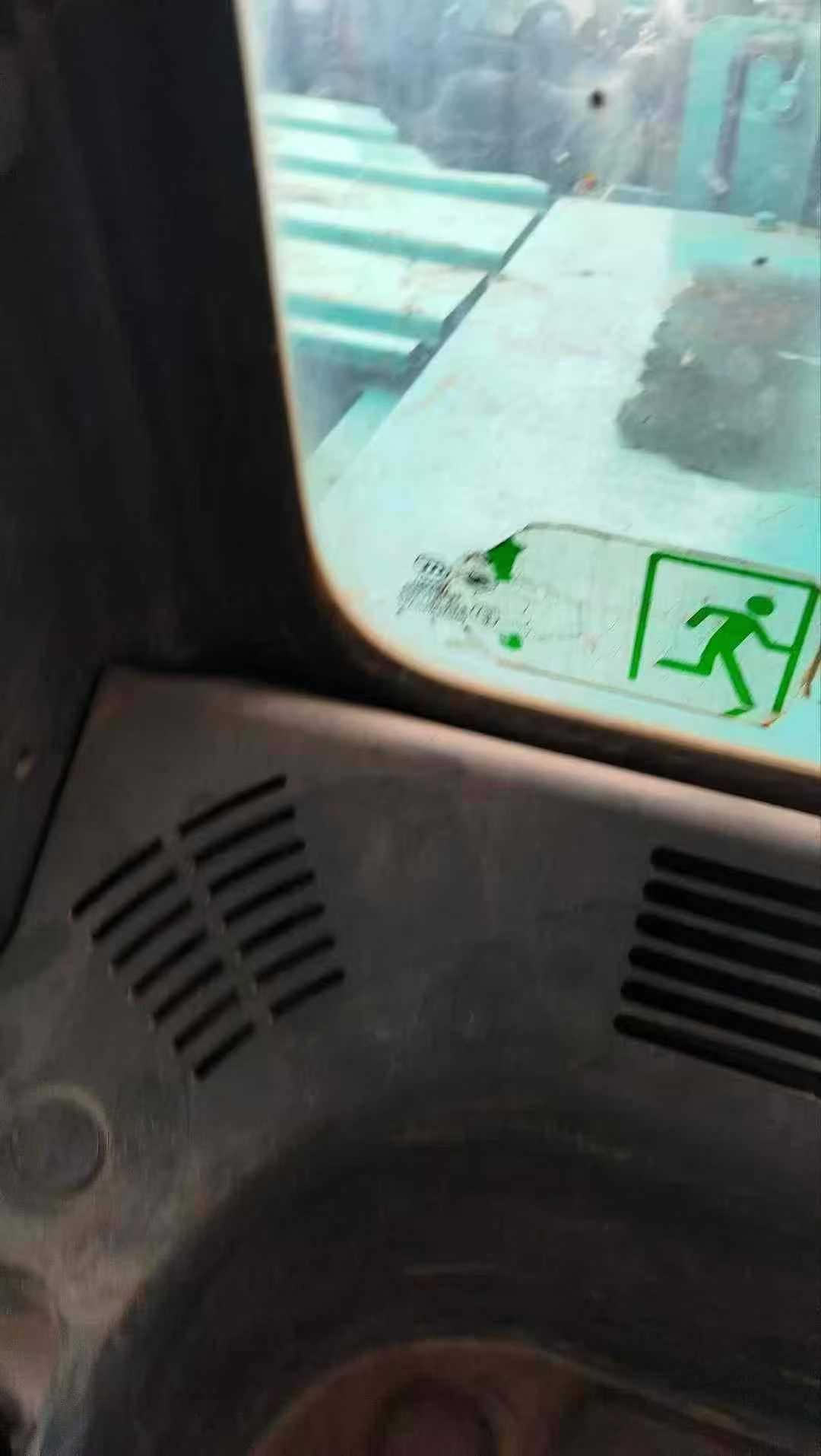 Used Kobelco SK330 Excavator 2010 Model / 3