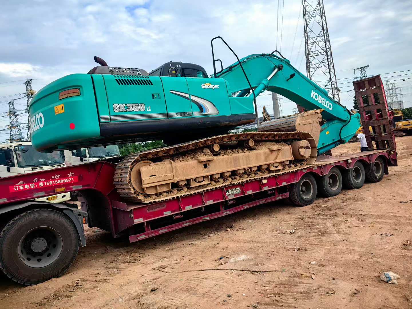 Used Kobelco SK350LC8 Excavator 2016 Model / 2