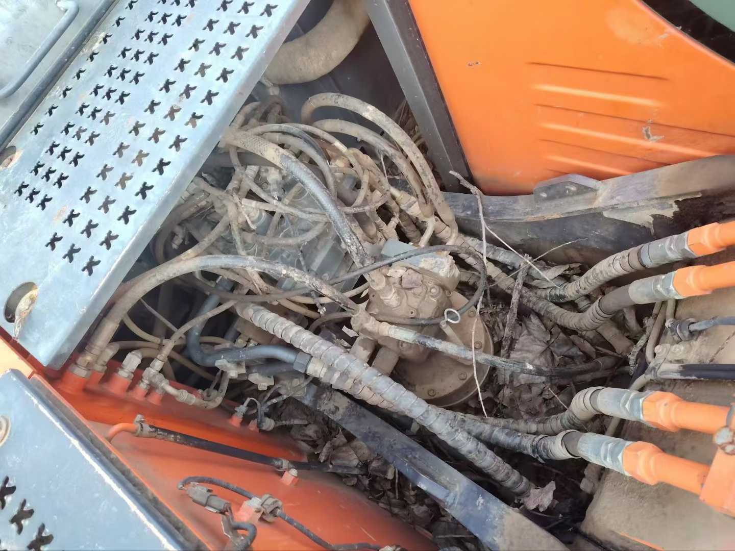 Used Doosan DH130LC-V Excavator 2018 Model / 3