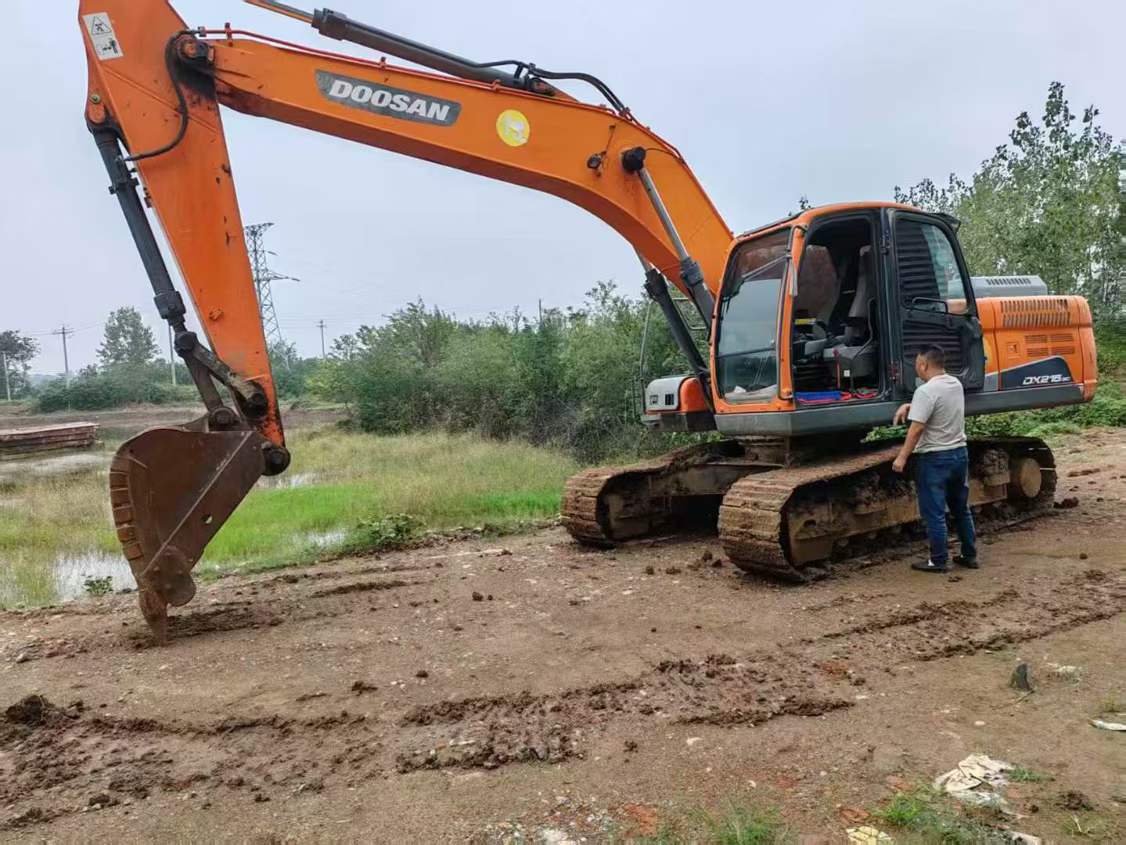 Used Doosan DX215-9CN ACE Excavator 2016 Model