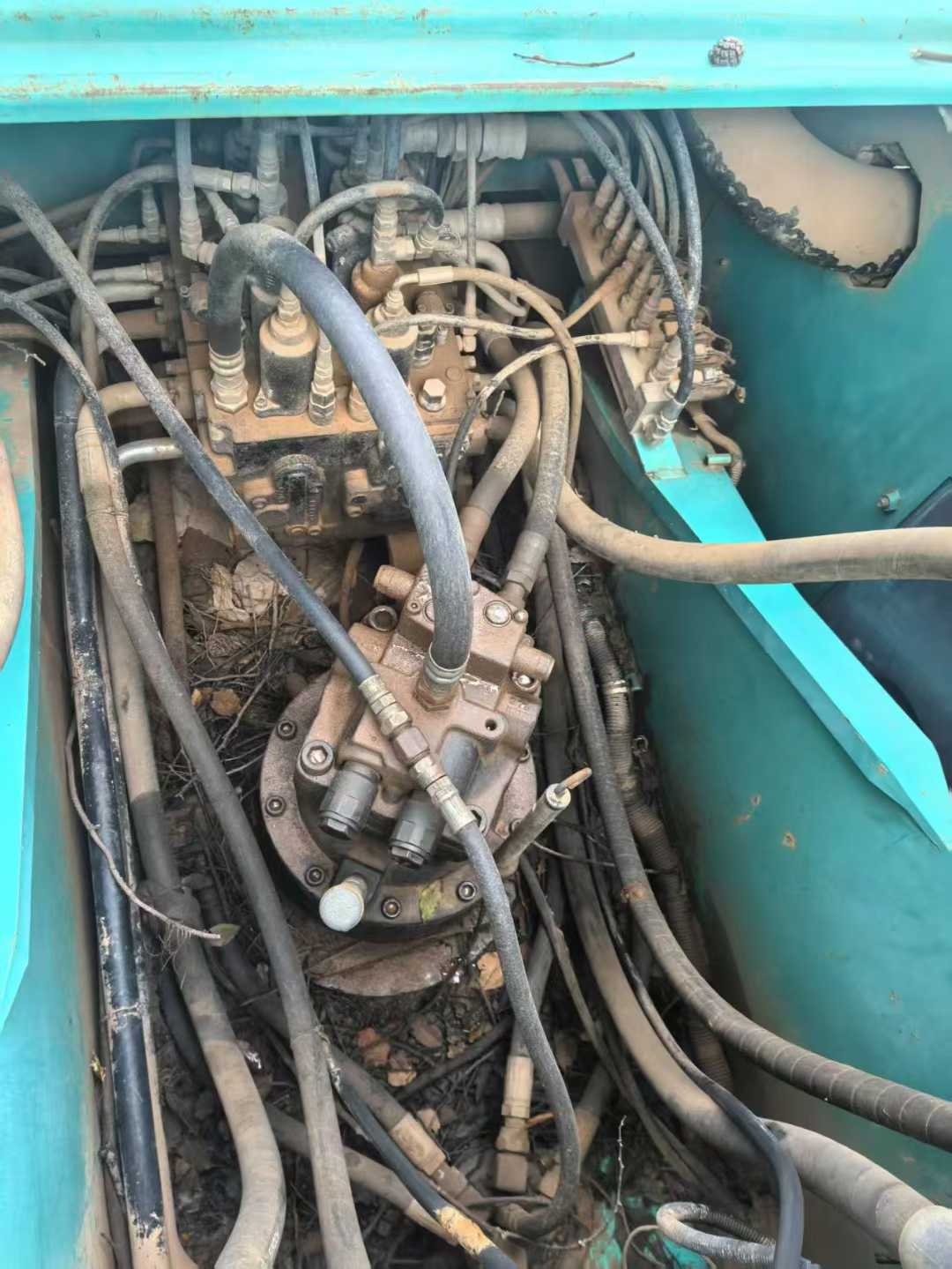 Used Kobelco SK200 Excavator 2016 Model / 6