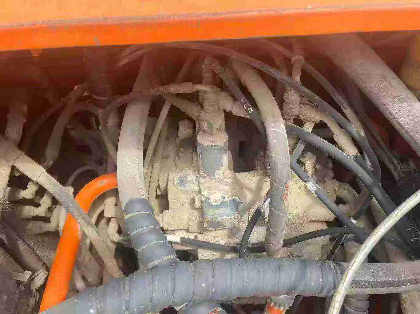 Used Doosan DH220-7 Excavator 2016 Model / 8