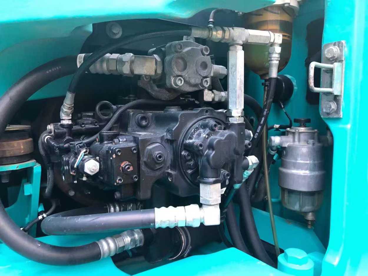 Used Kobelco SK135 Excavator 2016 Model / 3