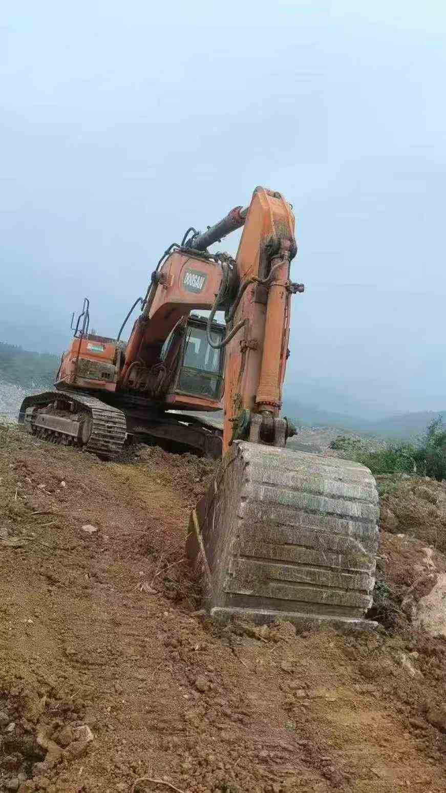 Used Doosan DX80 Excavator 2014 Model / 3