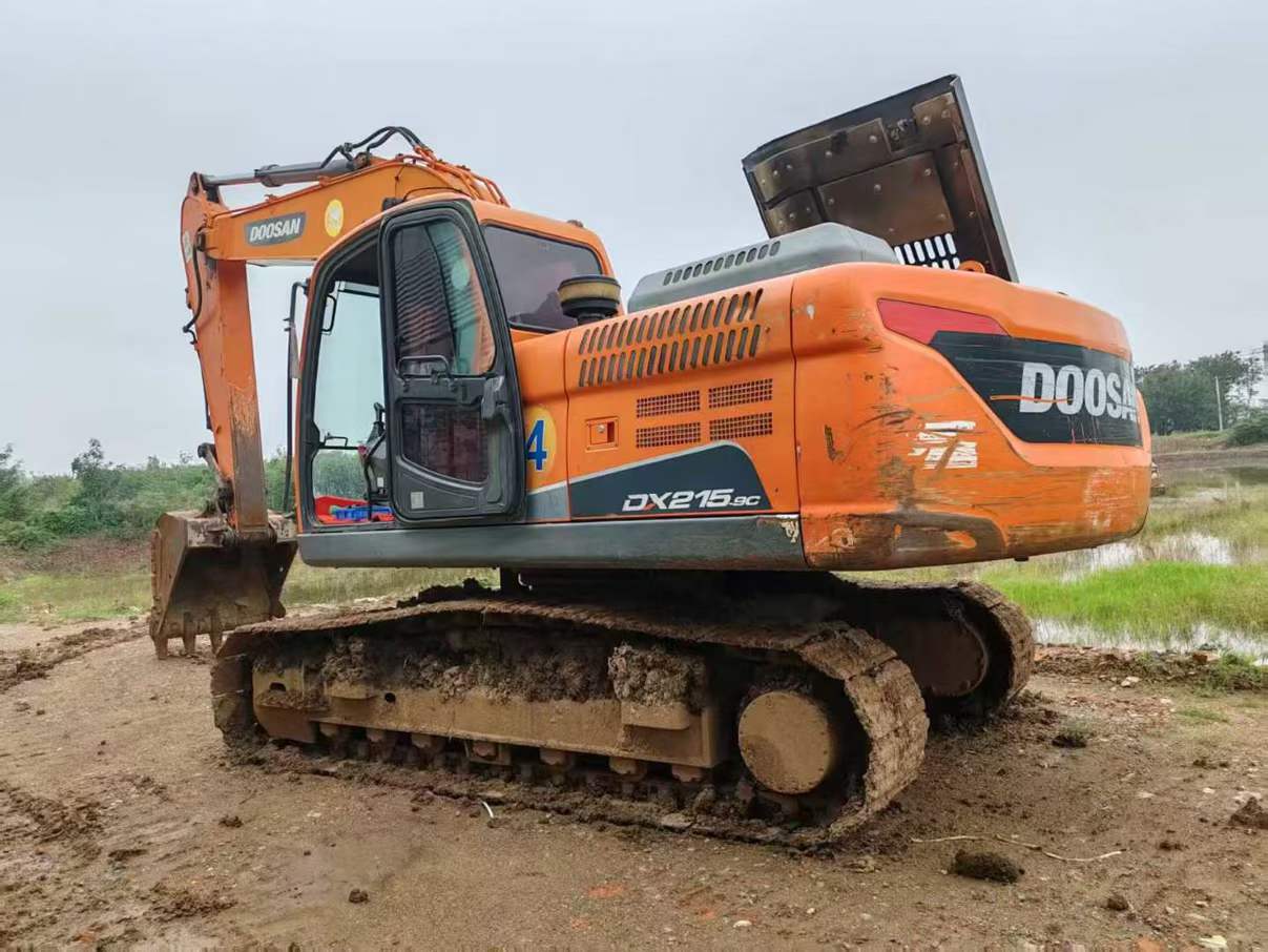 Used Doosan DX215-9CN ACE Excavator 2016 Model / 2