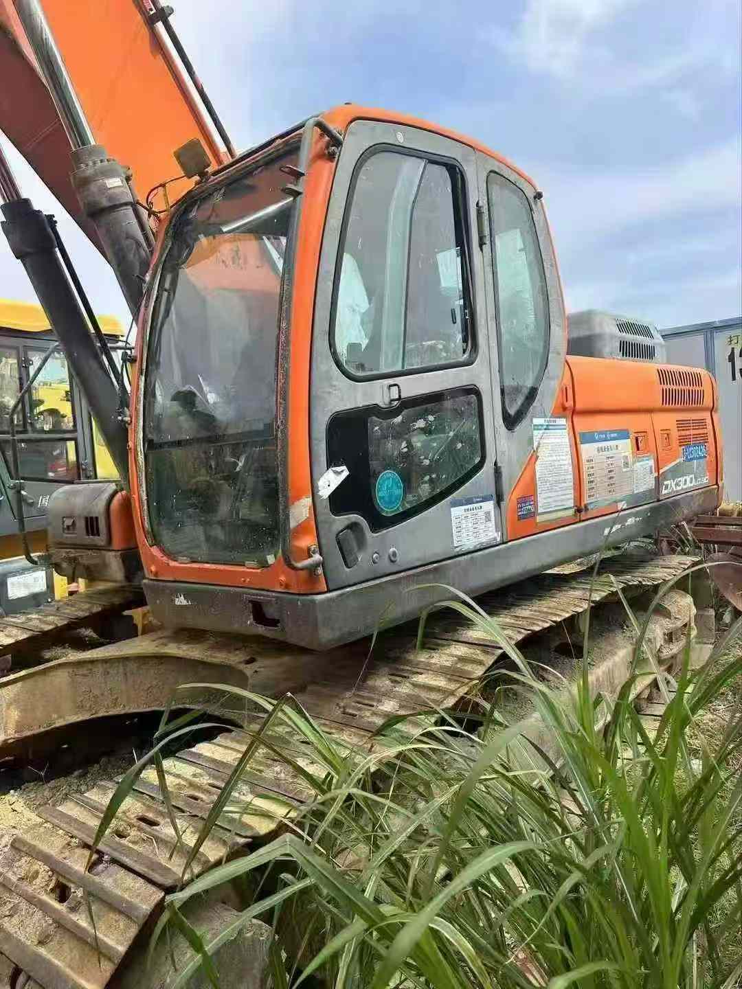 Used Doosan DL300 Excavator 2017 Model / 7