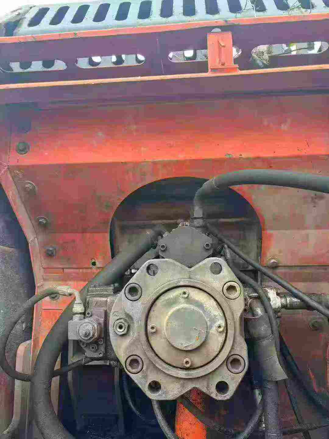 Used Doosan S225 Excavator 2016 Model / 8