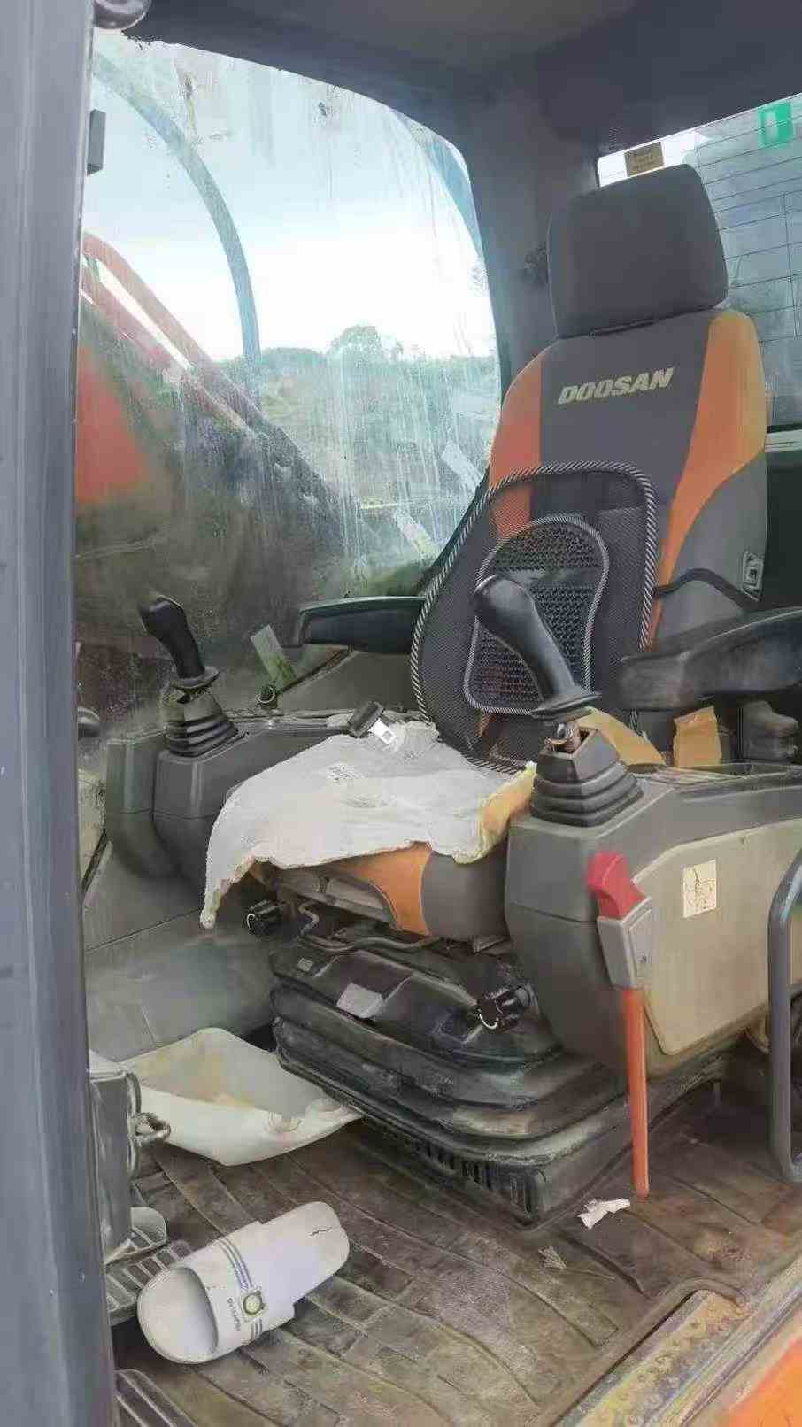 Used Doosan DX80 Excavator 2014 Model / 6