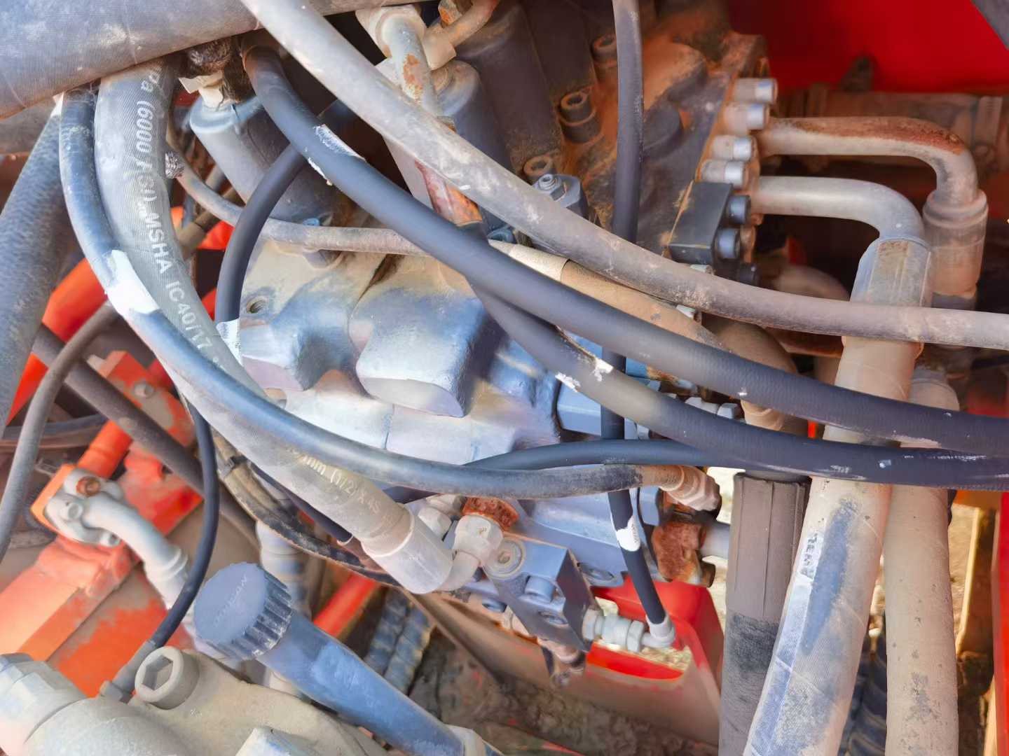 Used Doosan DH220-9E Excavator 2016 Model / 6