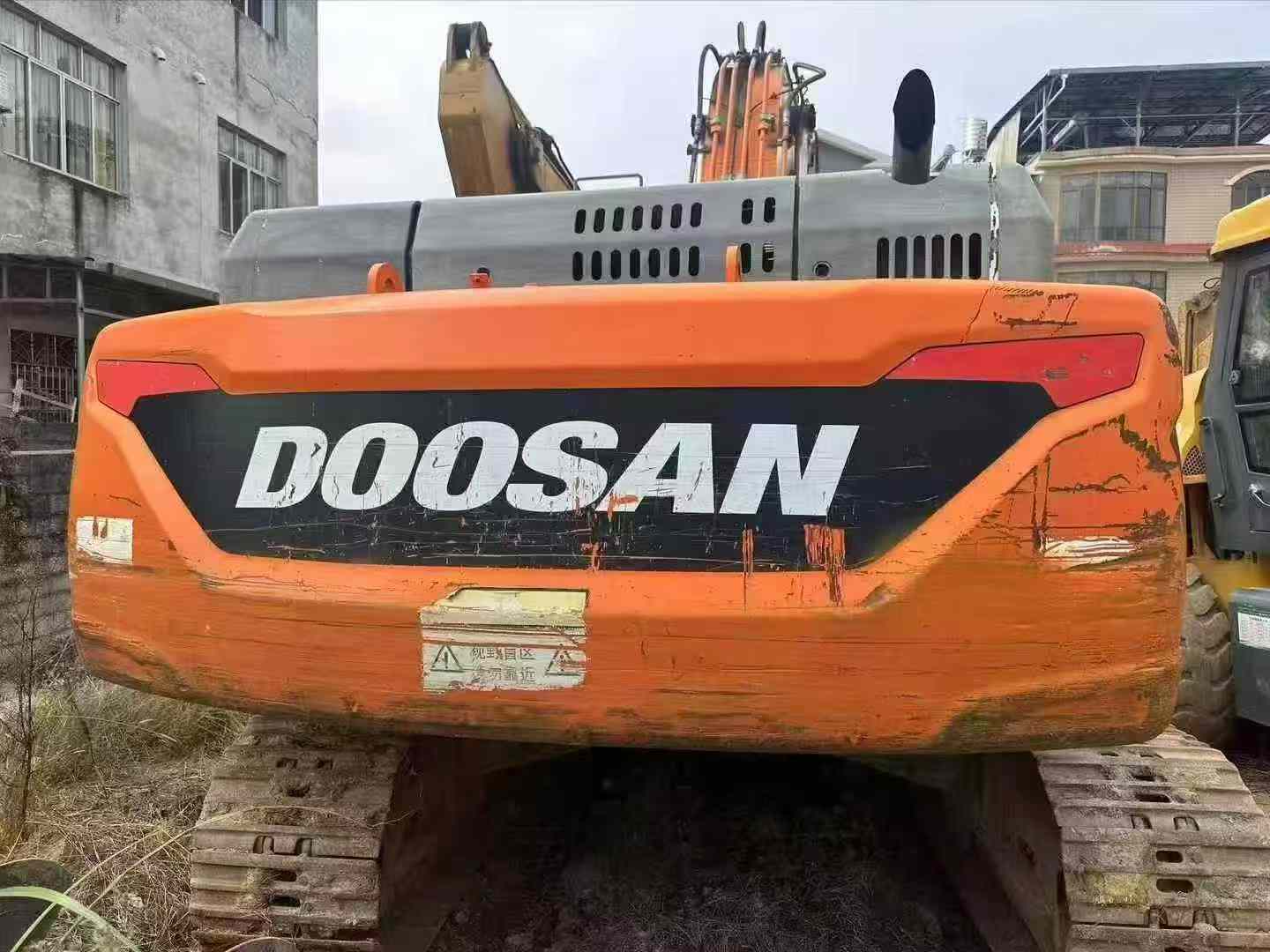 Used Doosan DL300 Excavator 2017 Model / 8