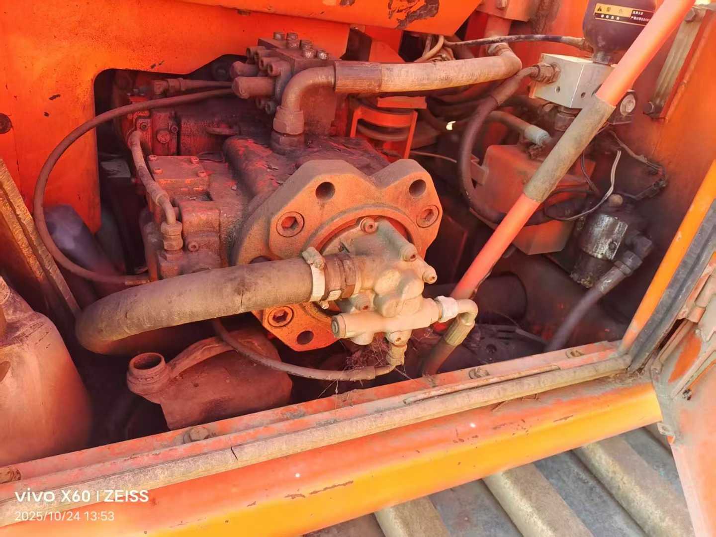 Used Doosan DH220-7 Excavator 2016 Model / 6