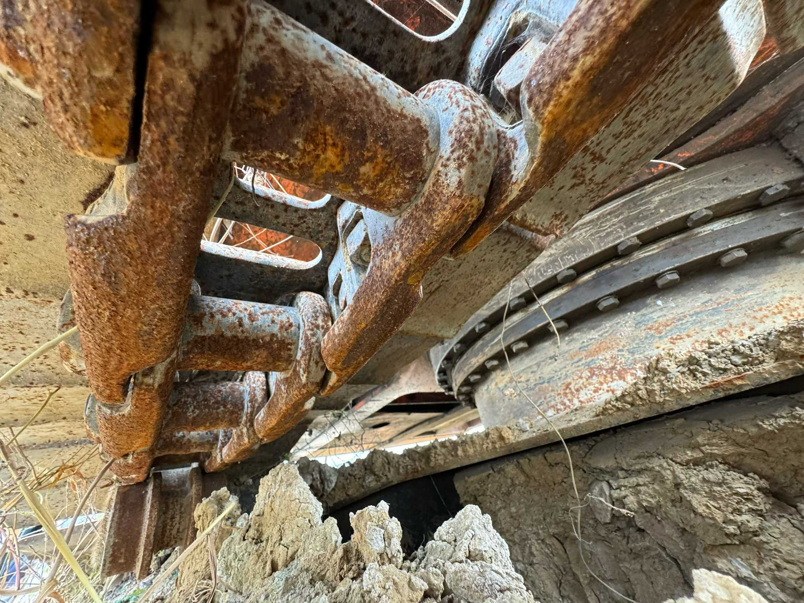 Used Doosan DH220-5 Excavator 2016 Model / 2