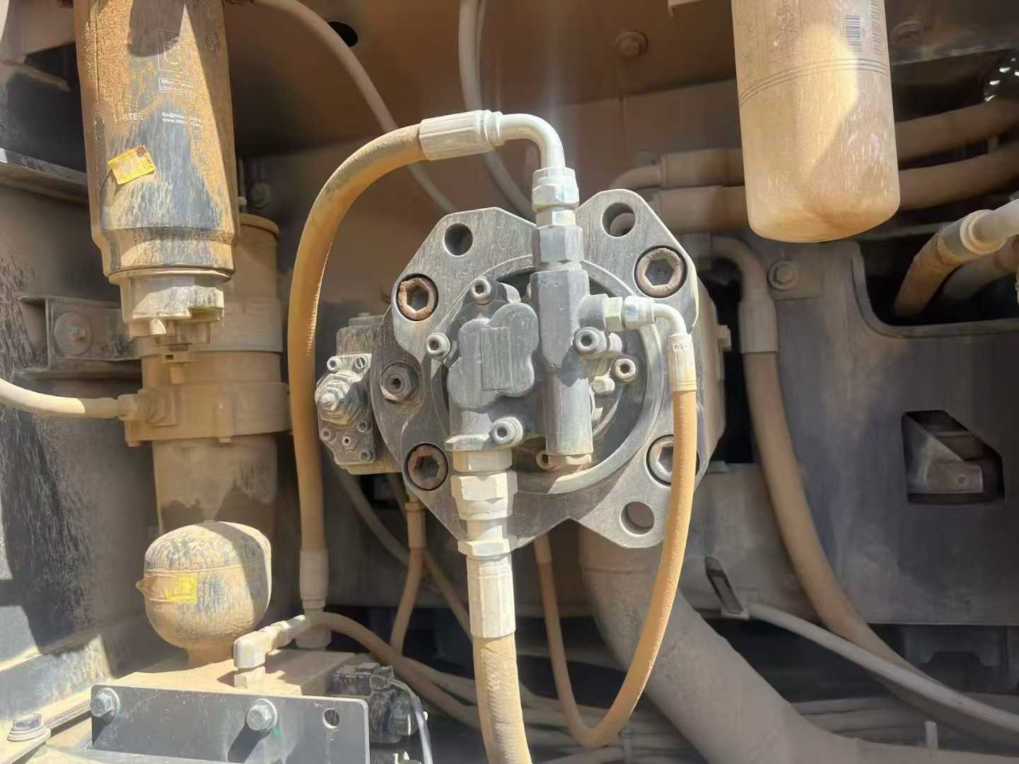 Used Volvo EC200 Excavator 2018 Model / 4