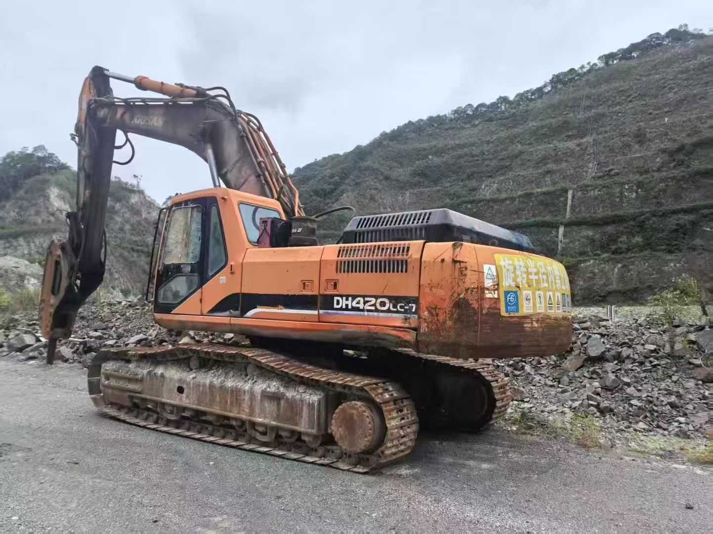 Used Doosan DL420 Excavator 2016 Model