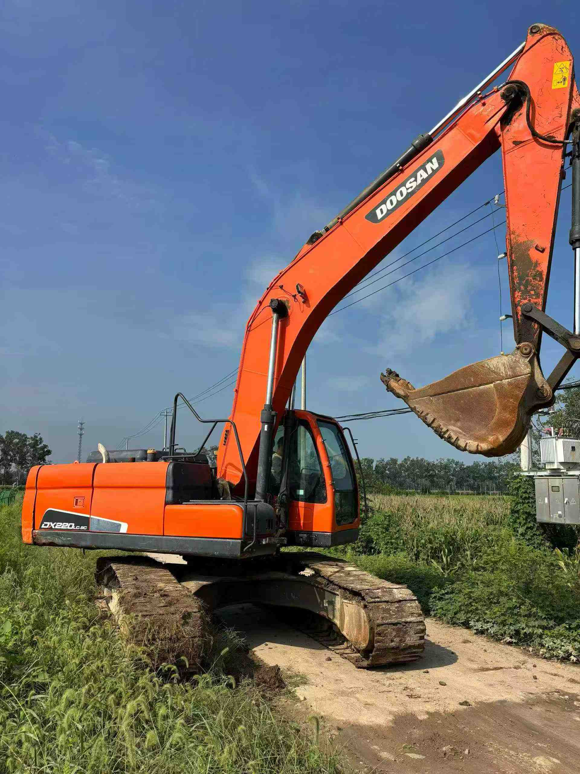 Used Doosan DH220 Excavator 2019 Model / 2