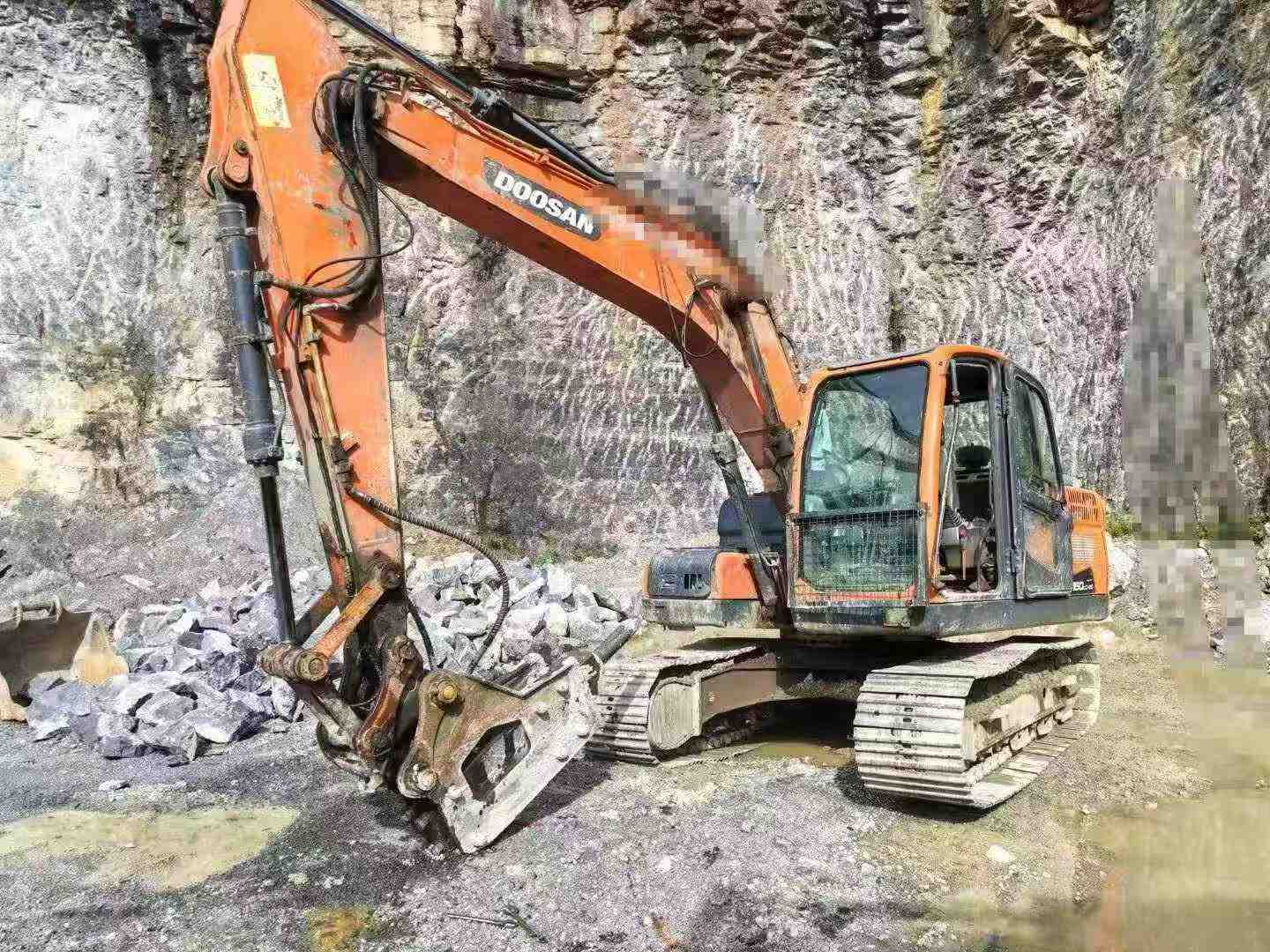 Used Doosan DX150-9C Excavator 2017 Model / 4