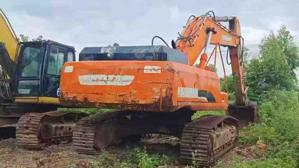 Used Doosan DH70 Excavator 2016 Model / 3