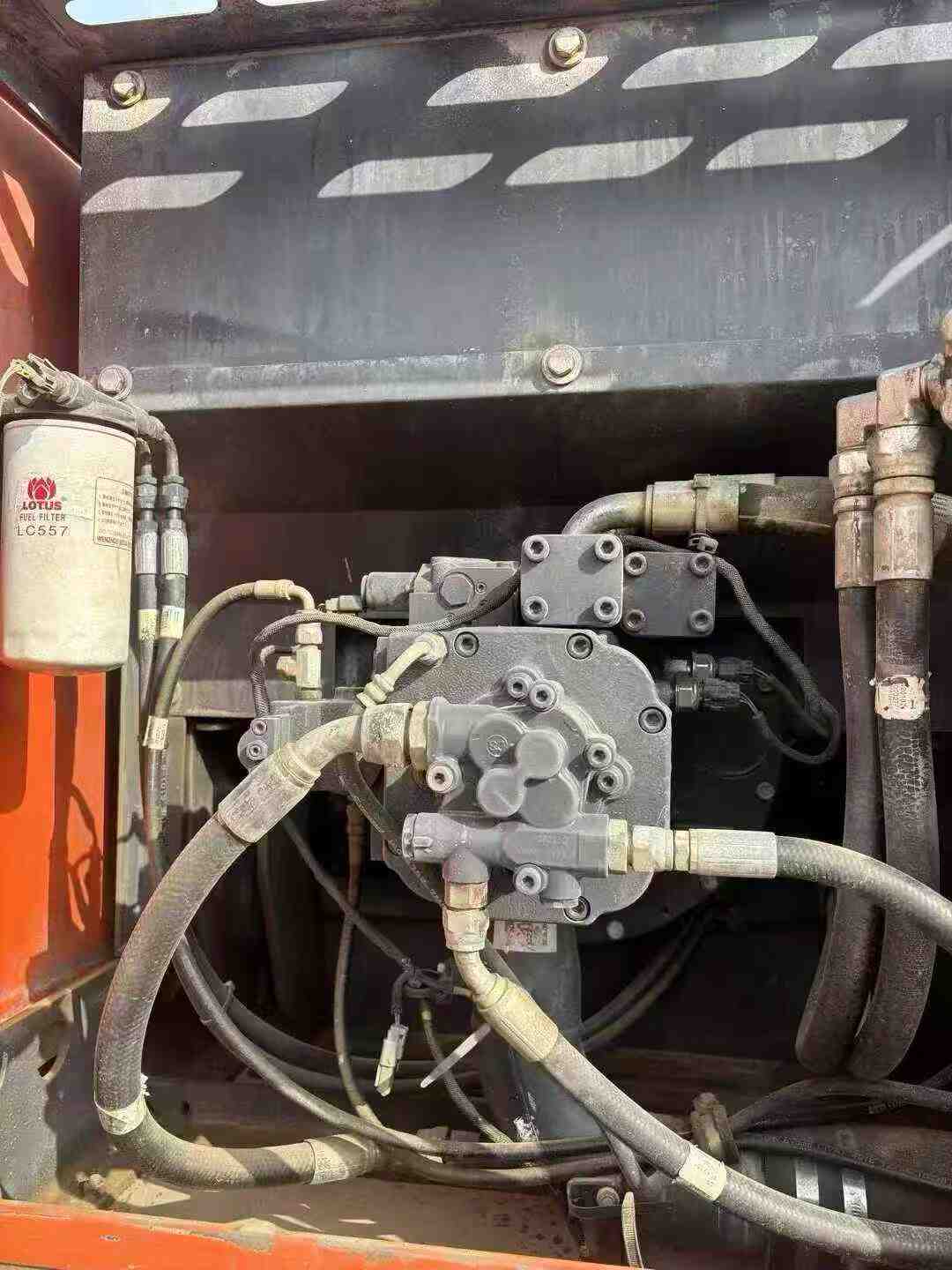 Used Doosan DH220 Excavator 2019 Model / 4