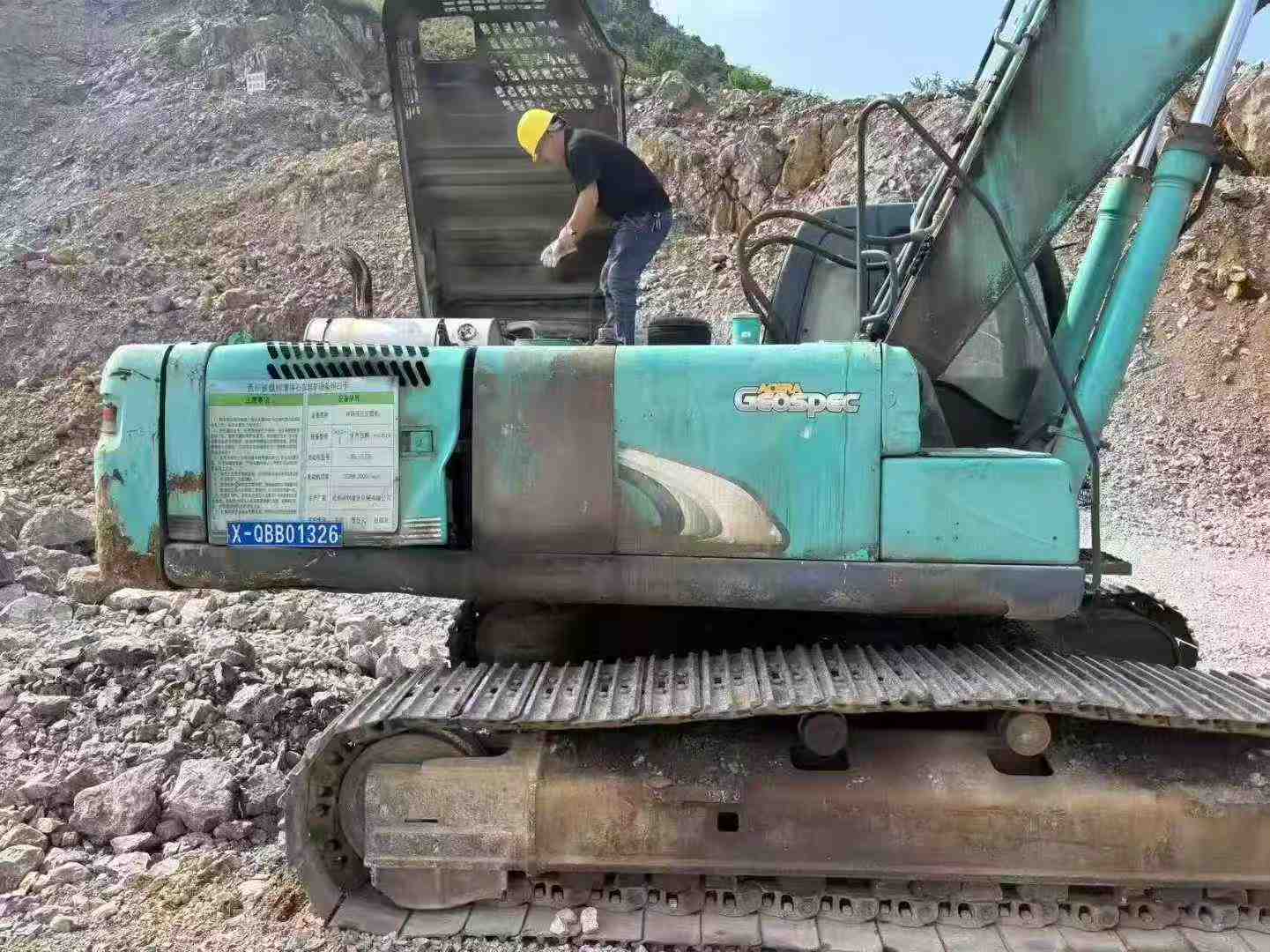 Used Kobelco SK330 Excavator 2011 Model / 6