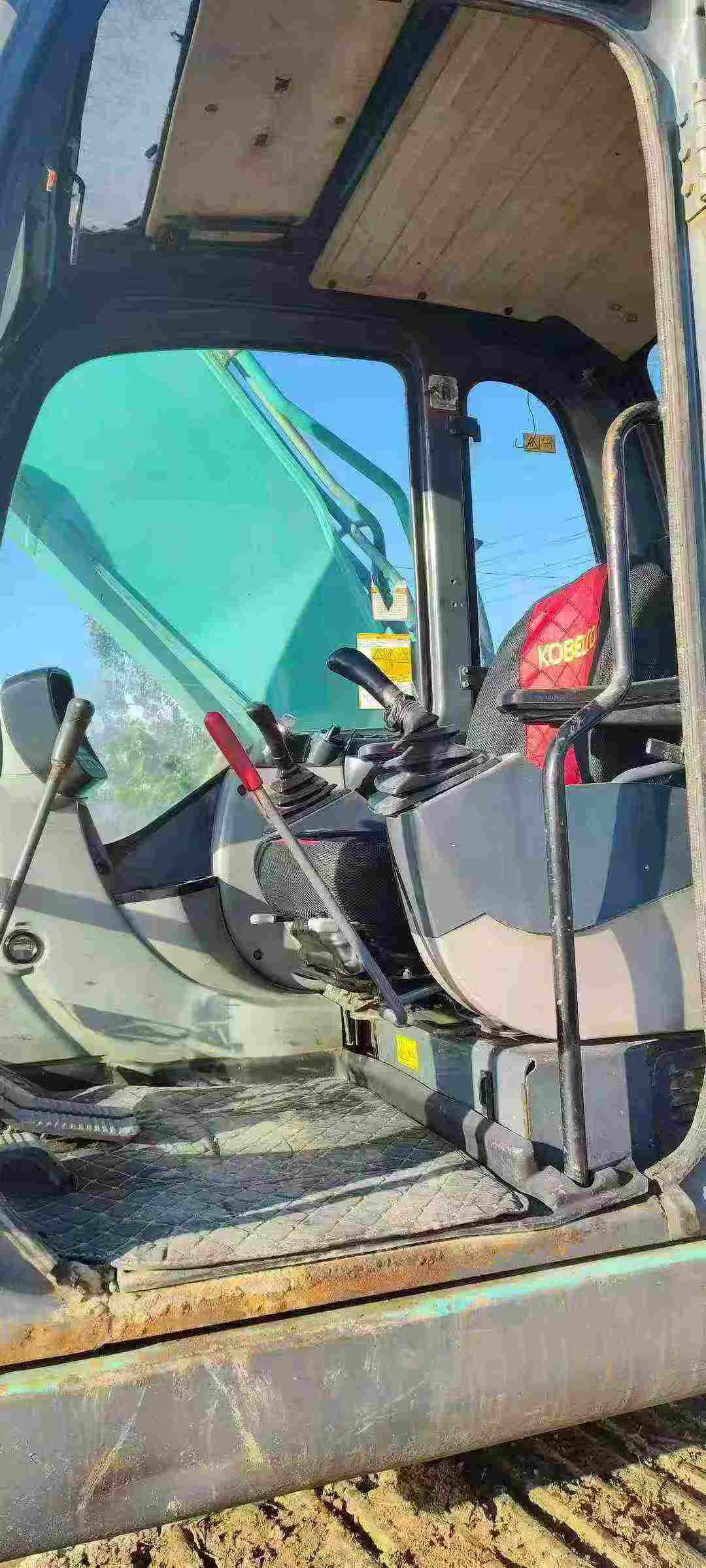 Used Kobelco SK2008 Excavator 2011 Model / 5