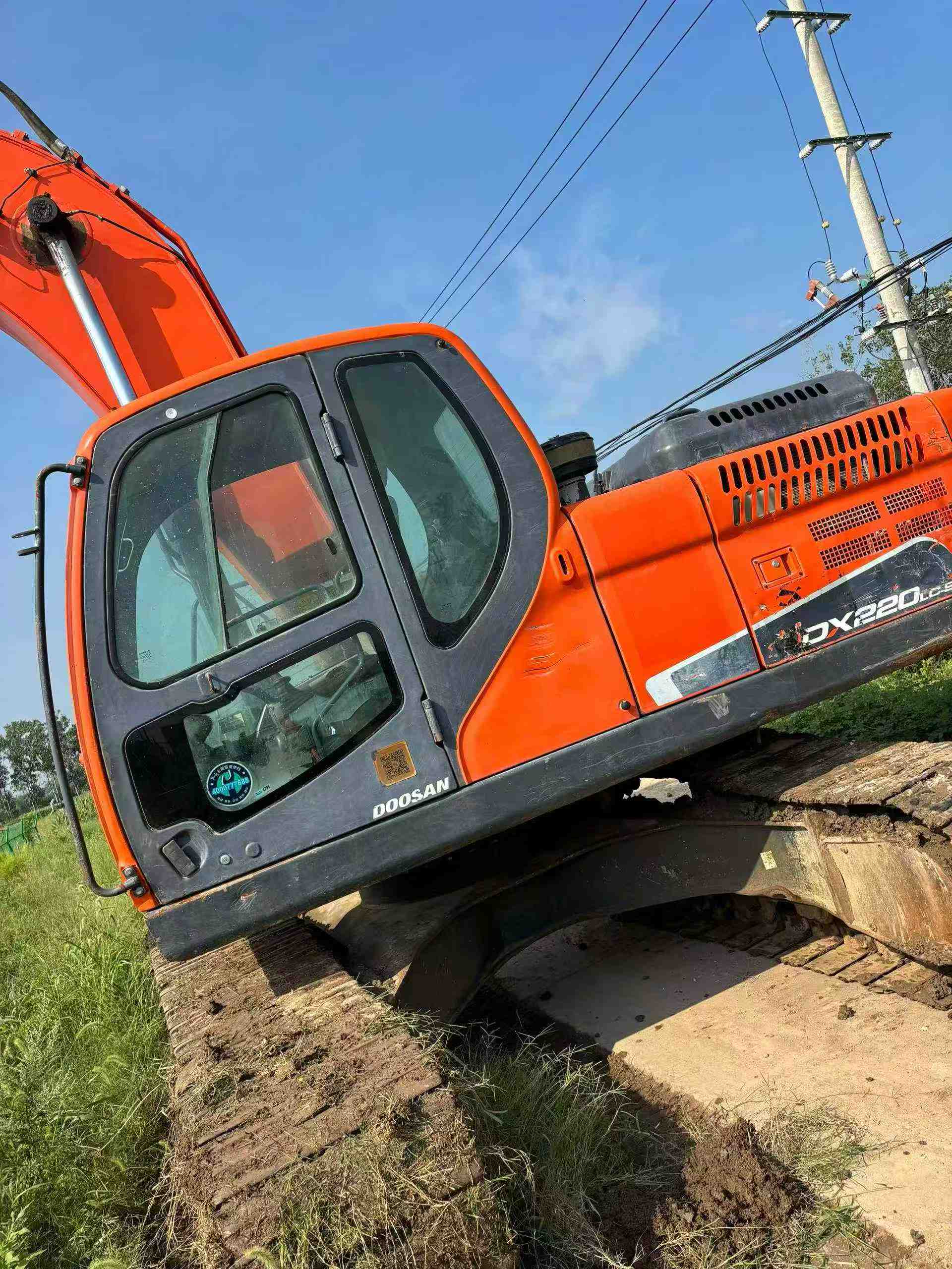 Used Doosan DH220 Excavator 2019 Model / 3