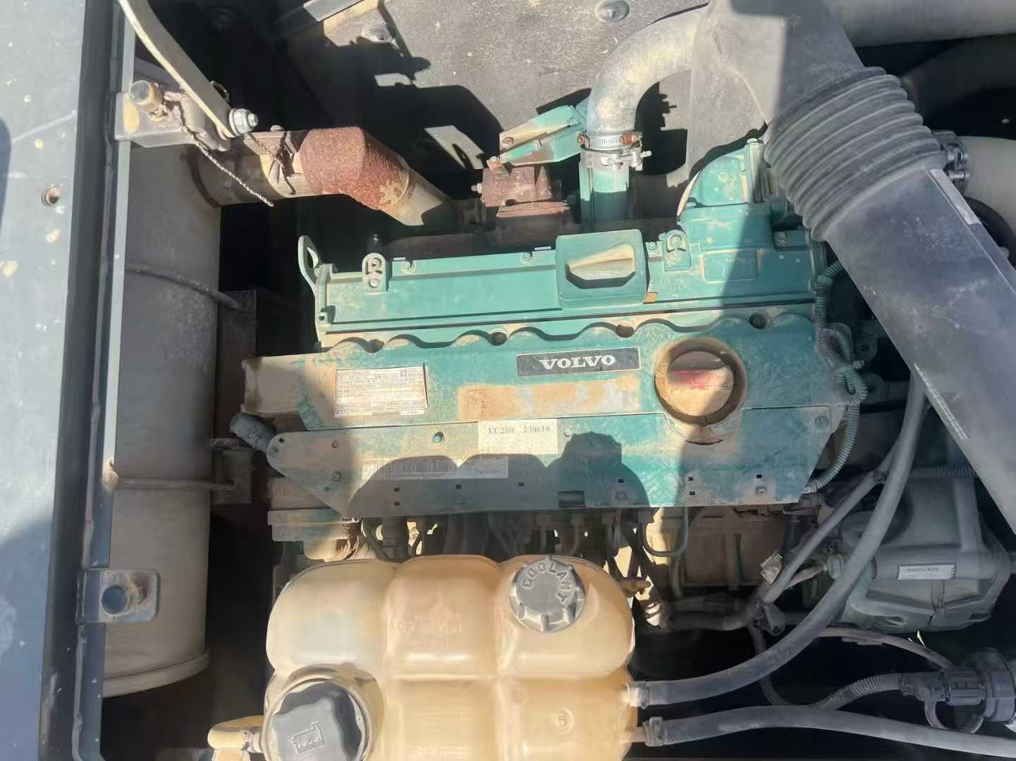 Used Volvo EC200 Excavator 2018 Model / 5