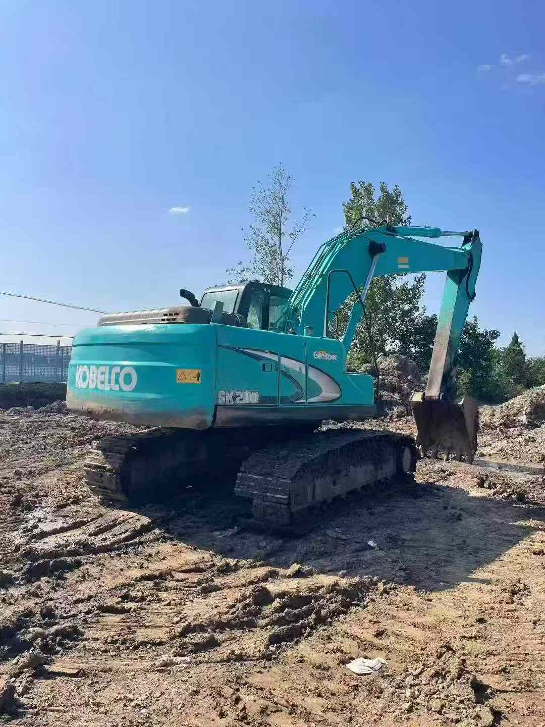Used Kobelco SK200-11 Excavator 2016 Model / 2