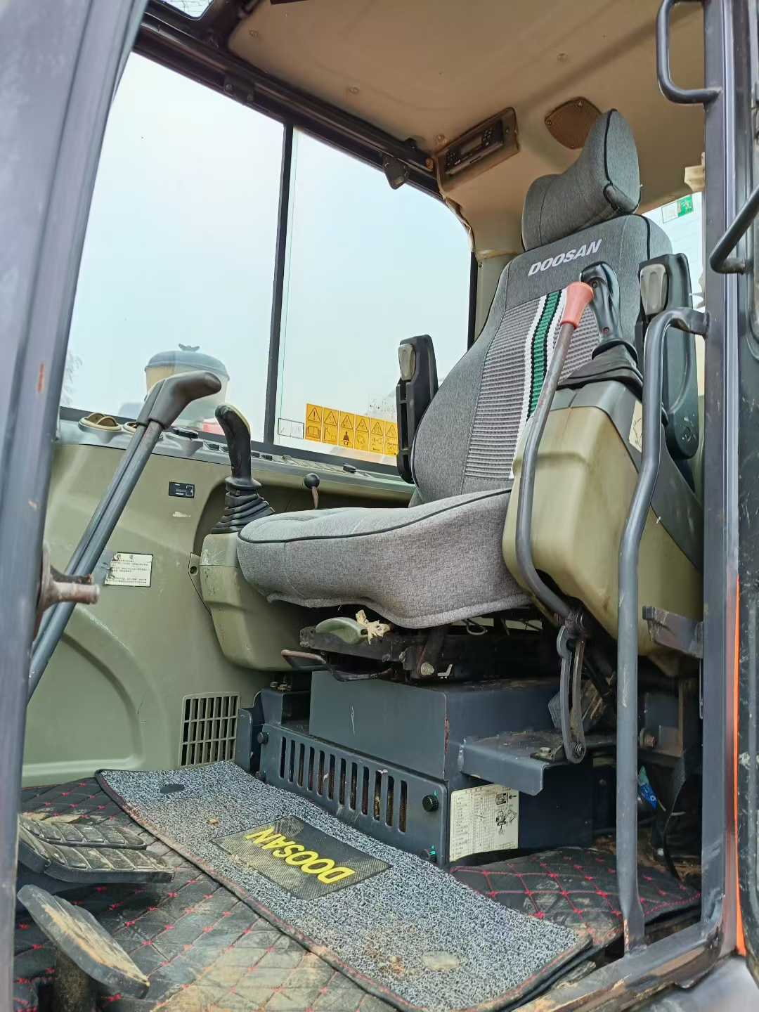 Used Doosan DH55 Excavator 2018 Model / 8